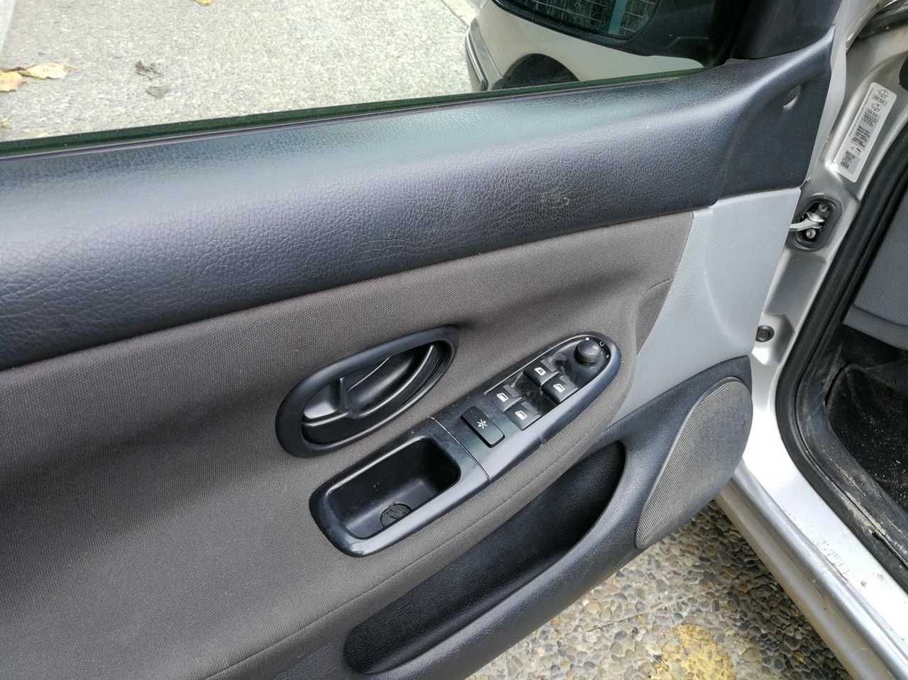 Foto Peugeot 406 5