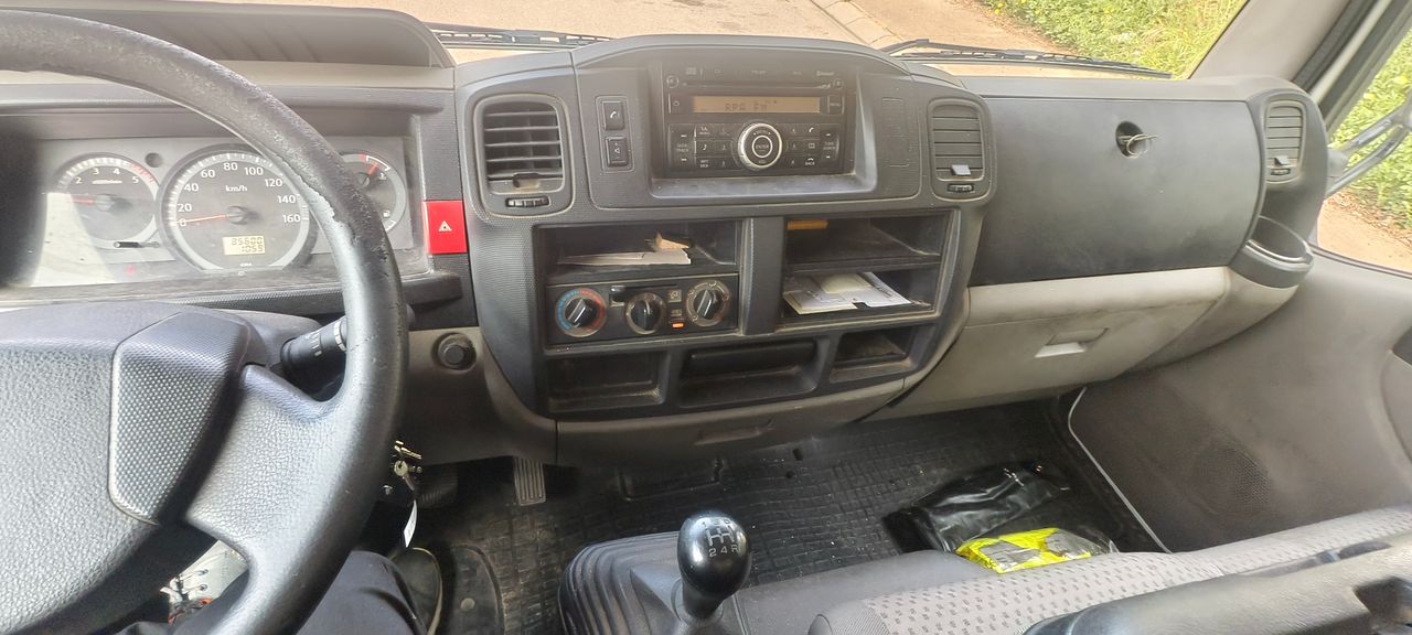 Foto Nissan Cabstar 10