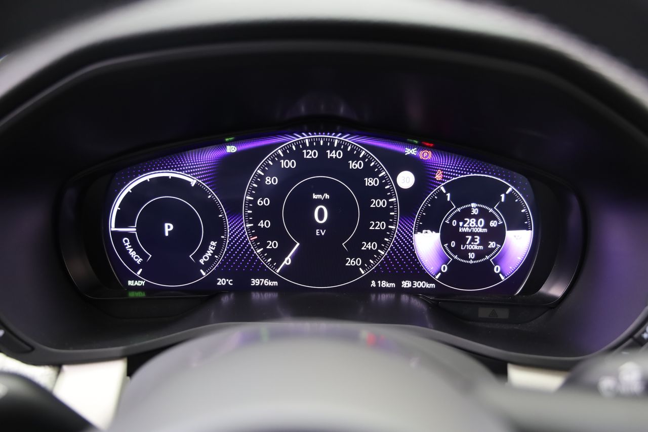 Foto Mazda CX-80 19