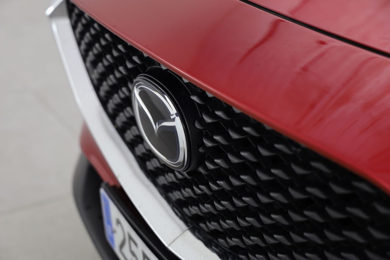 Foto Mazda CX-30 25