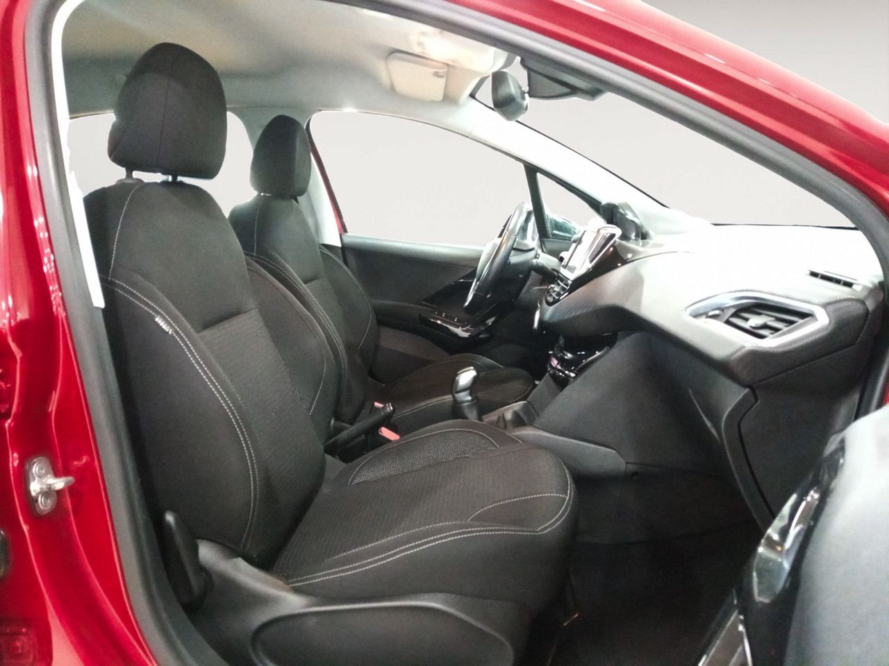 Foto Peugeot 208 10