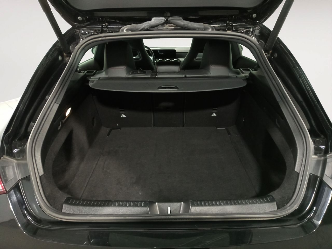 Foto Mercedes-Benz Clase CLA 11