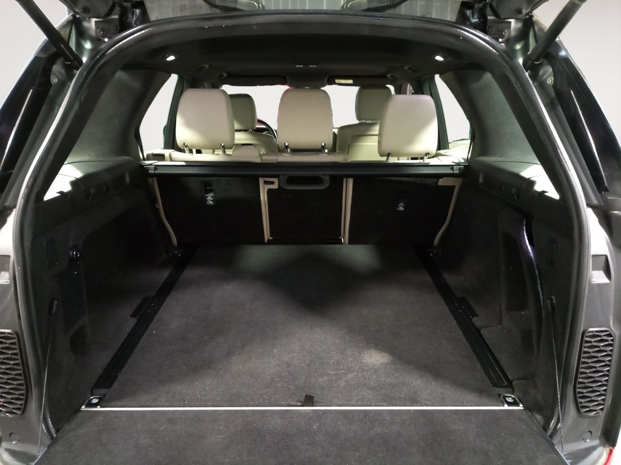 Foto Land-Rover Discovery 12