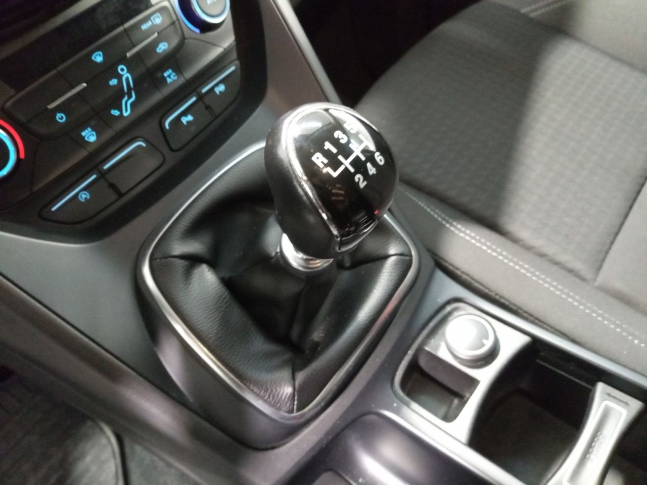 Foto Ford C-Max 12