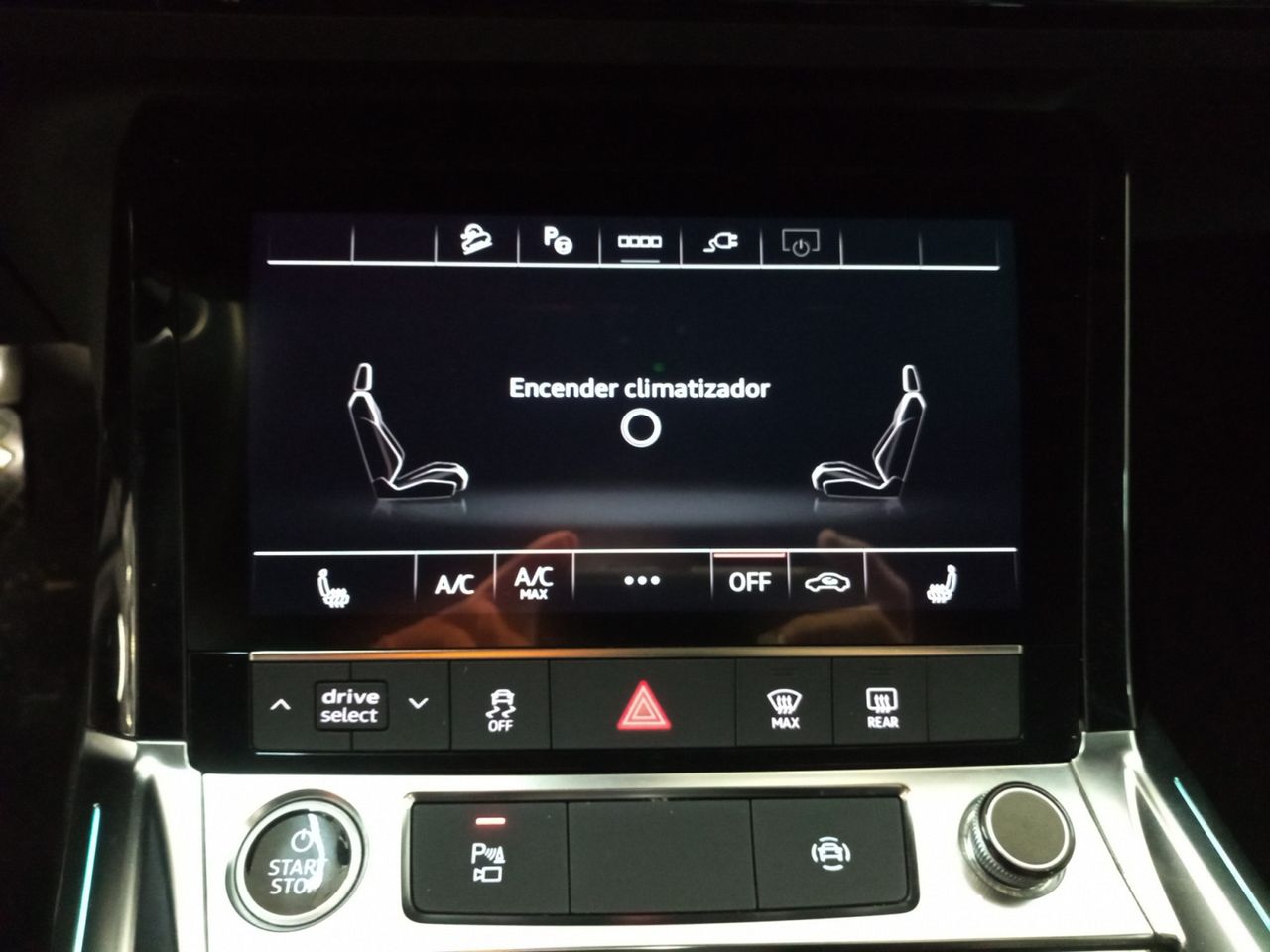 Foto Audi E-tron 17