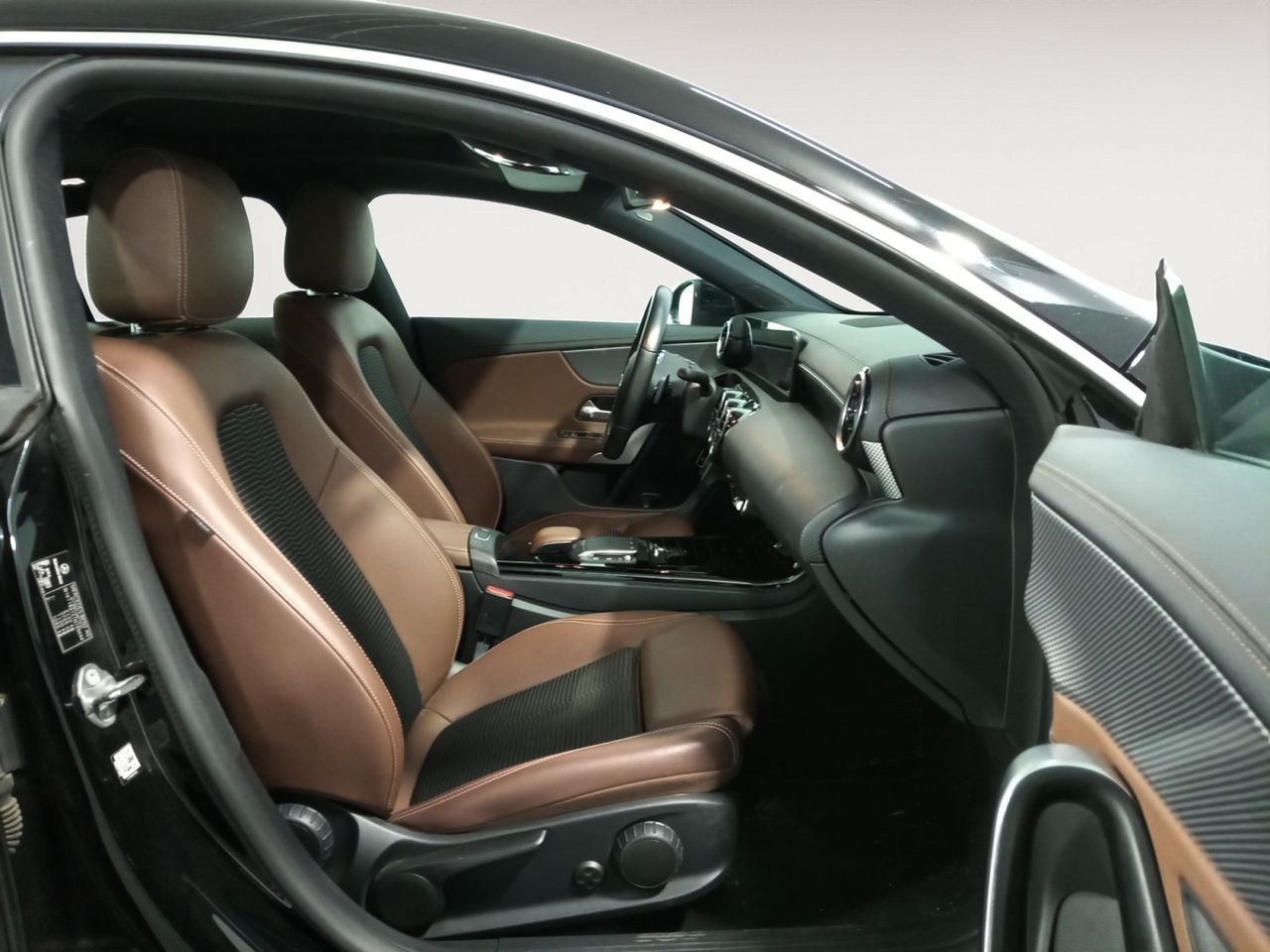 Foto Mercedes-Benz Clase CLA 10