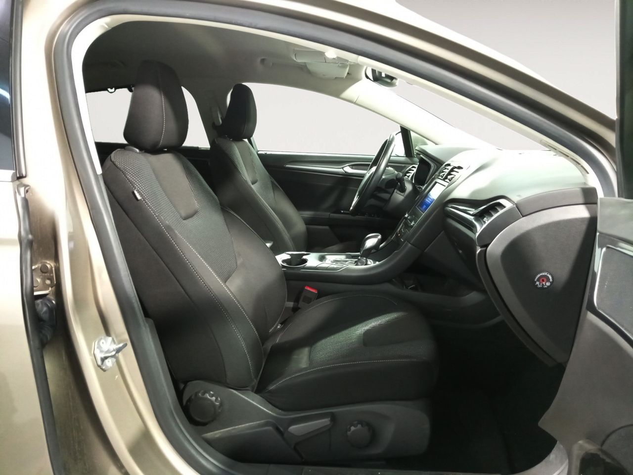 Foto Ford Mondeo 10