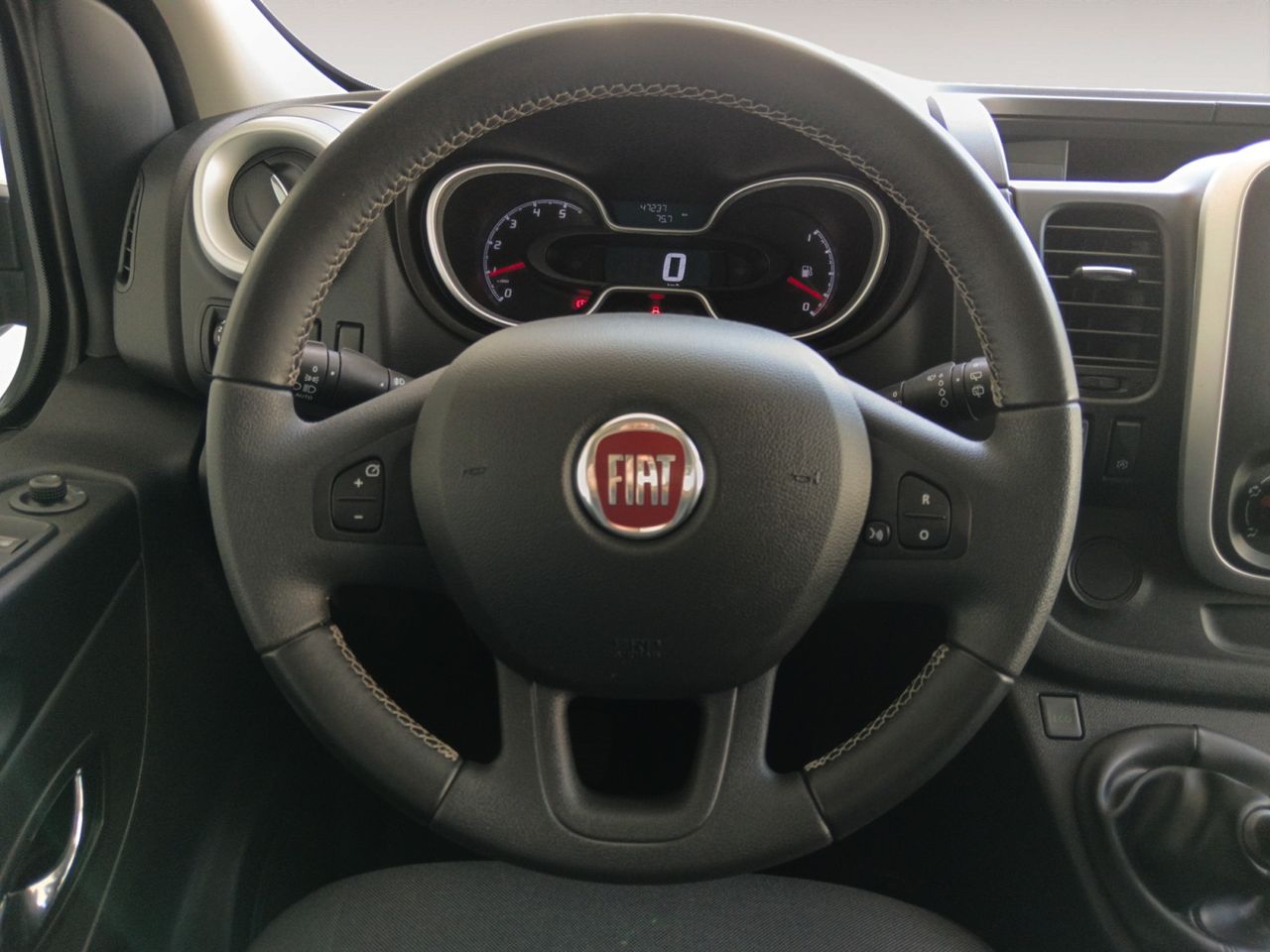 Foto Fiat Talento 7
