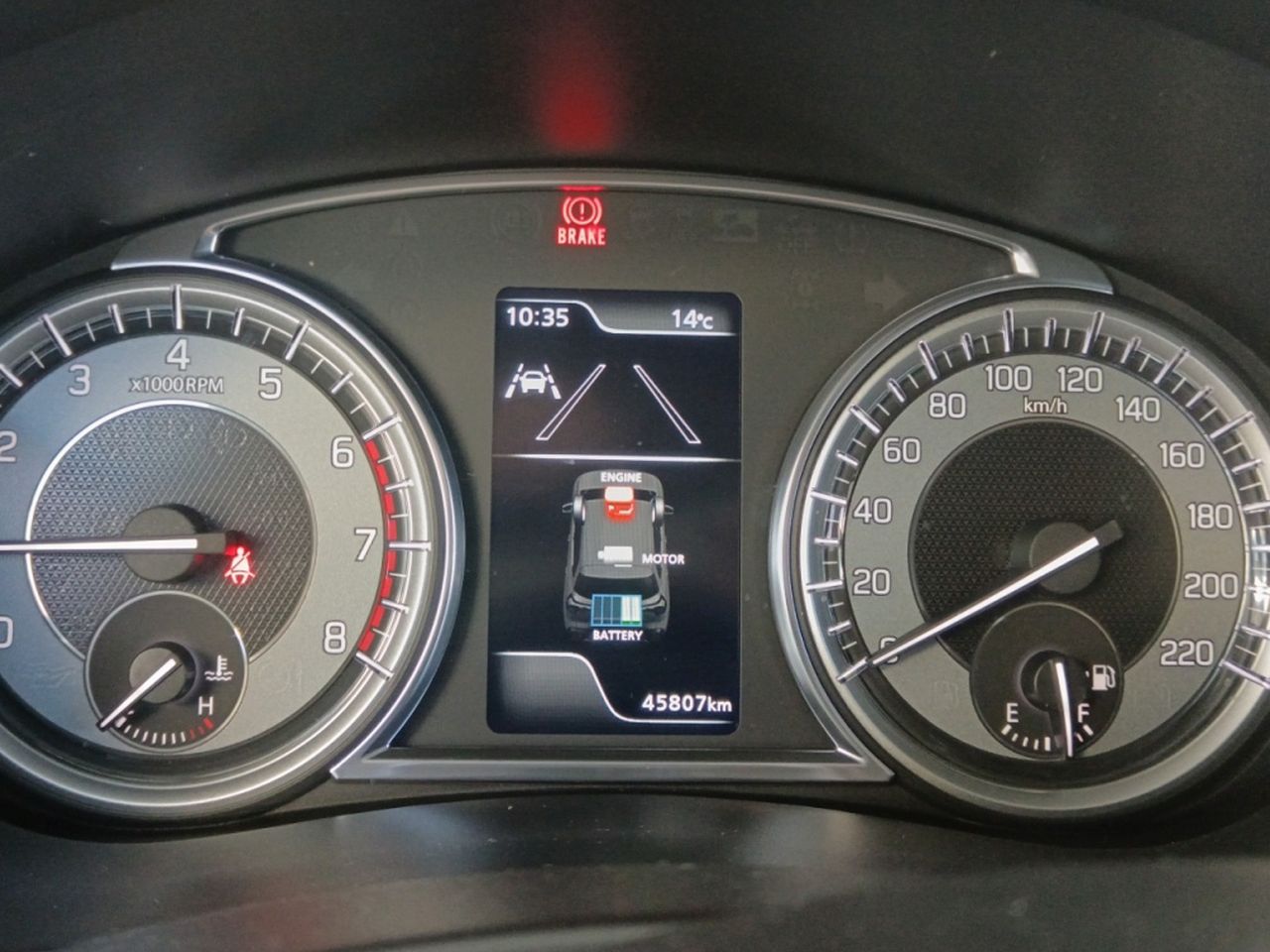 Foto Suzuki S-Cross 13