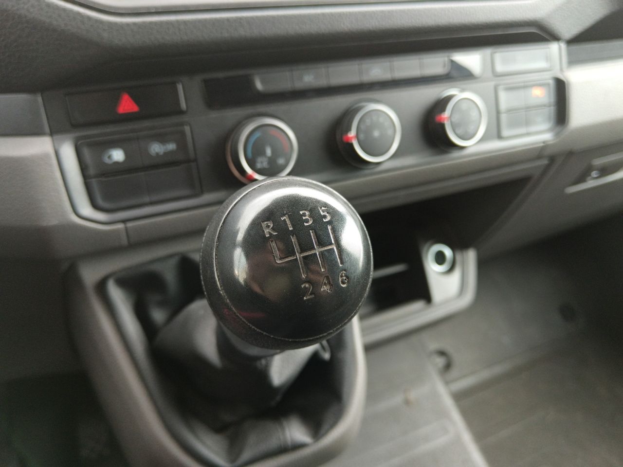 Foto Volkswagen Crafter 12