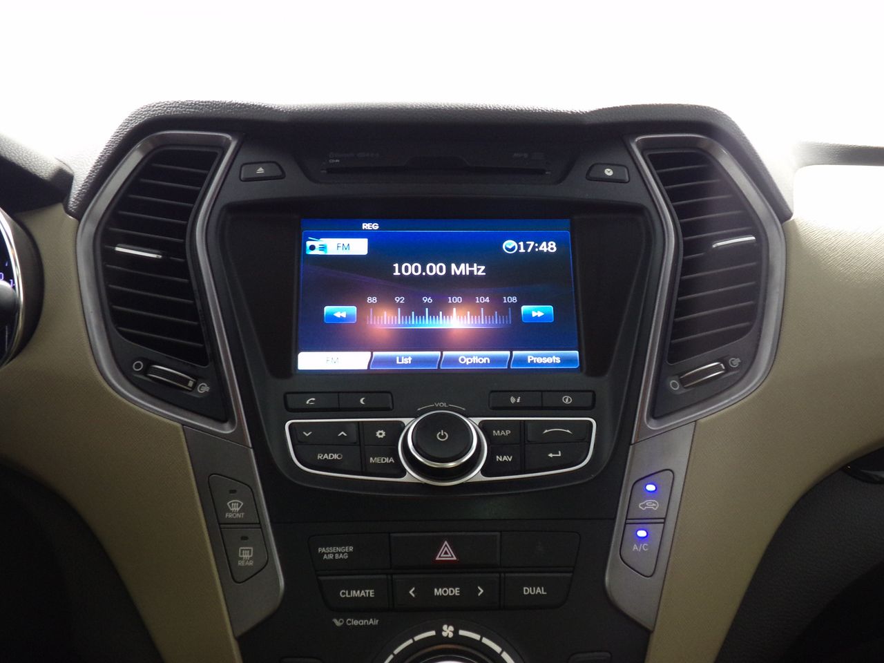 Foto Hyundai Santa Fe 15