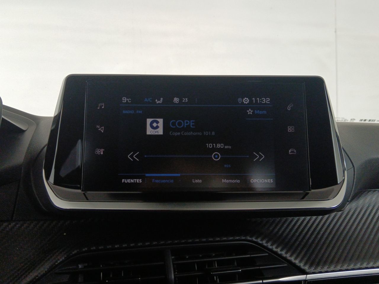 Foto Peugeot 2008 14