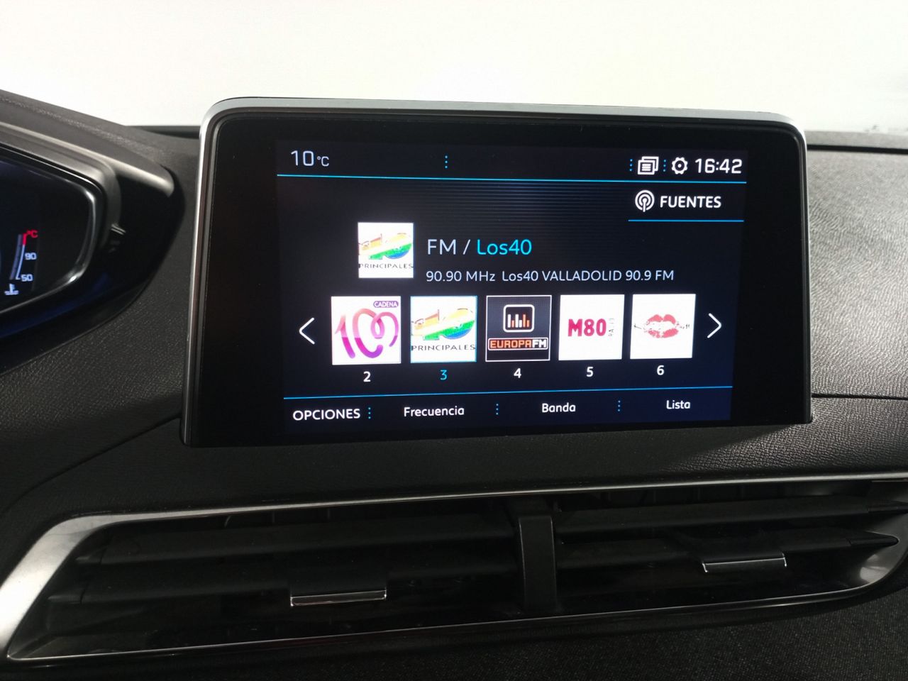 Foto Peugeot 5008 16