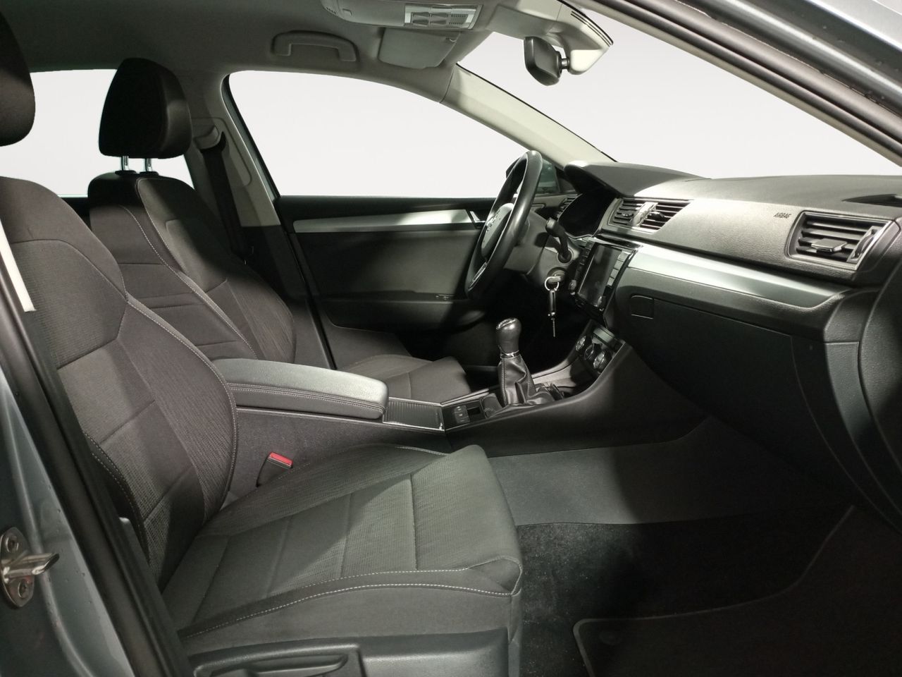 Foto Skoda Superb 9