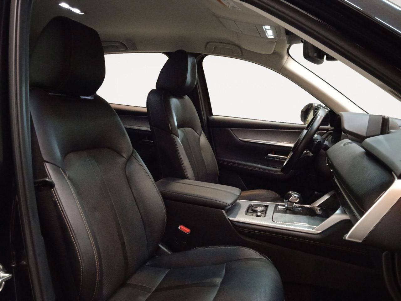Foto Mazda CX-60 10