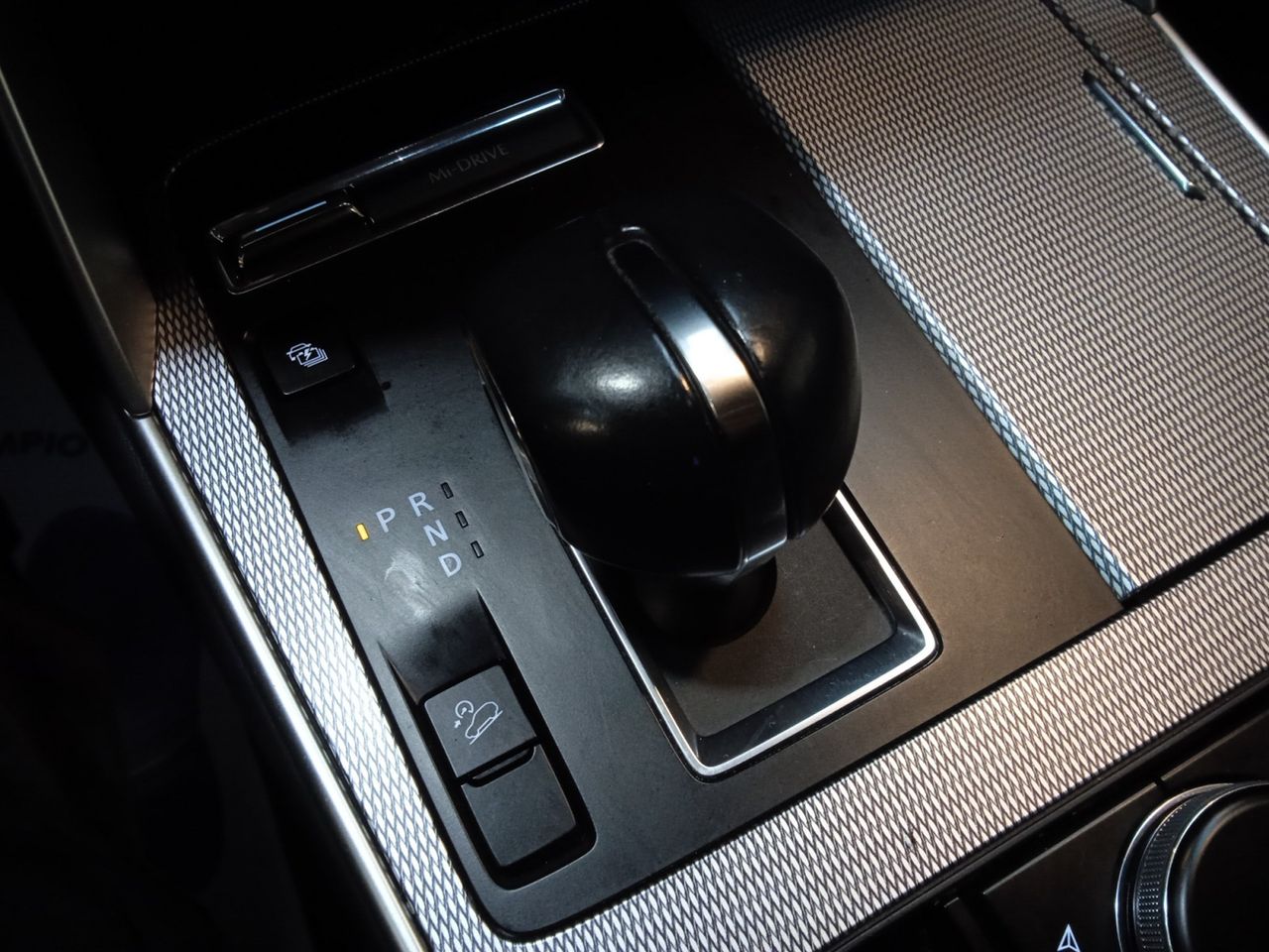Foto Mazda CX-60 12