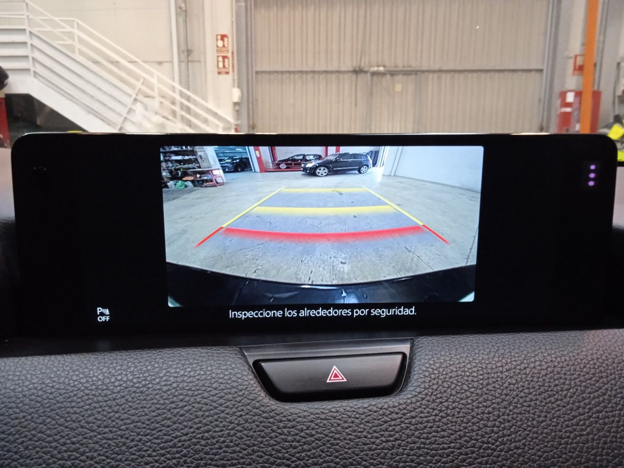 Foto Mazda CX-60 17
