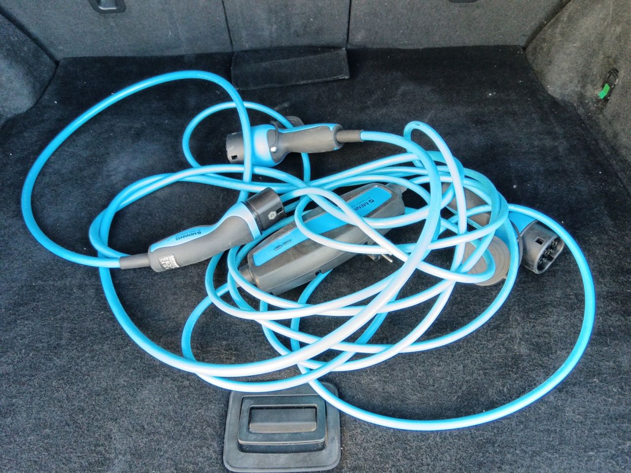 Foto Mazda CX-60 23