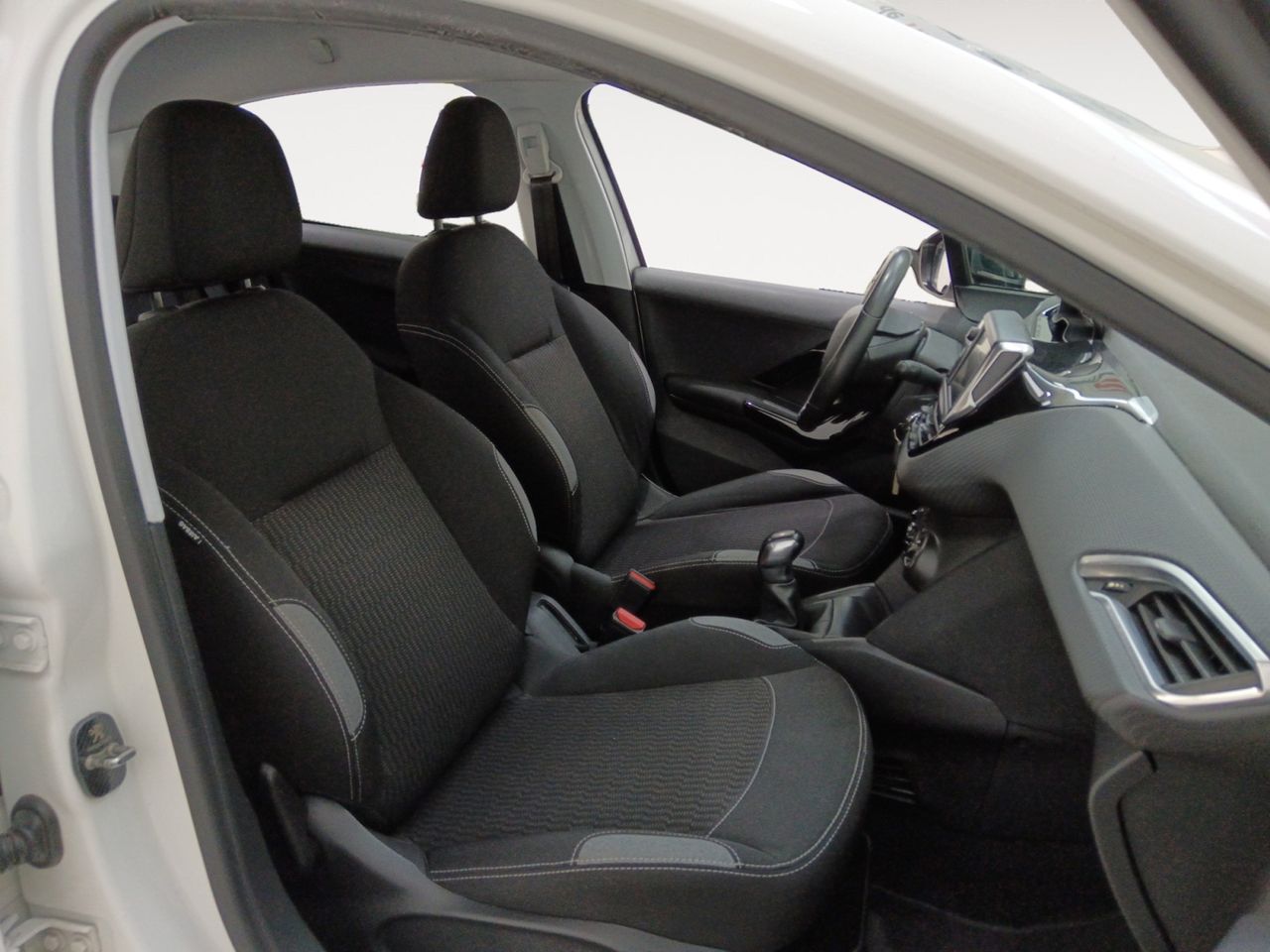 Foto Peugeot 208 9