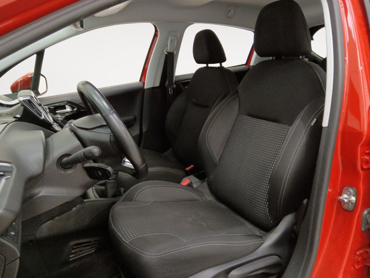 Foto Peugeot 208 8