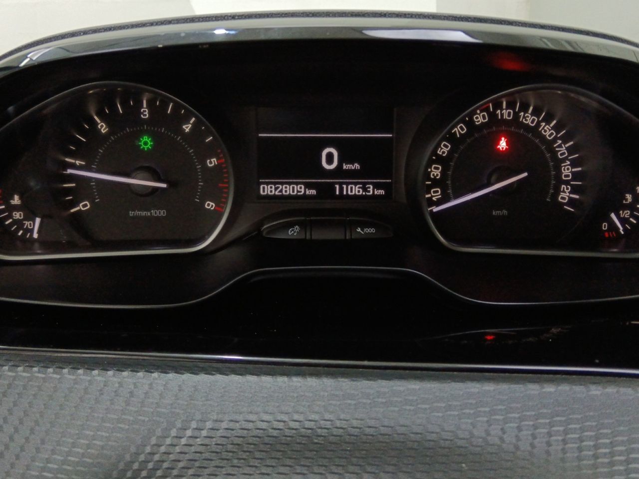 Foto Peugeot 208 13