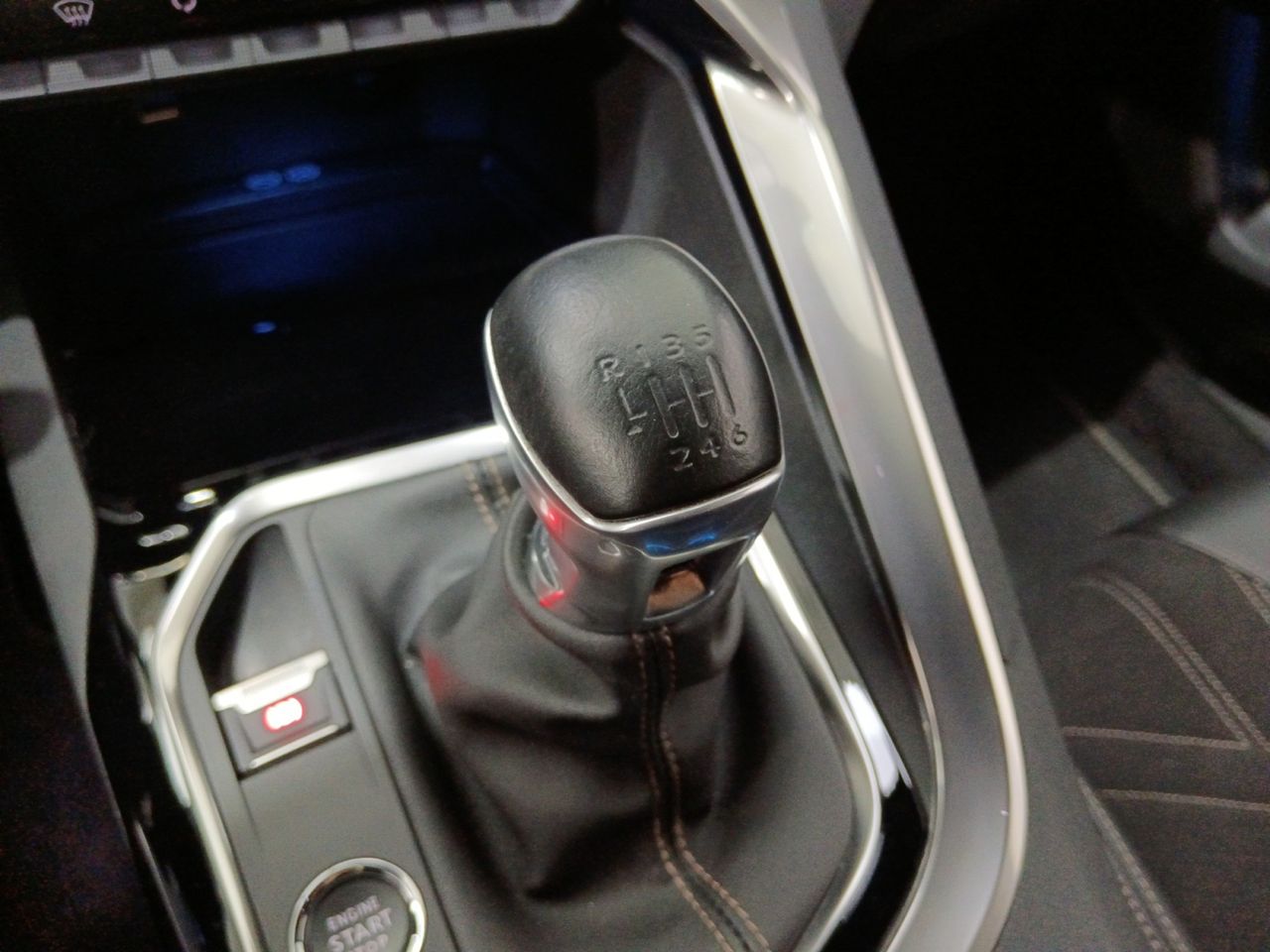 Foto Peugeot 5008 13
