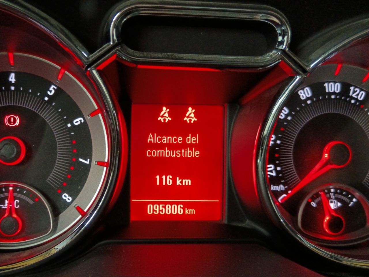 Foto Opel Adam 12