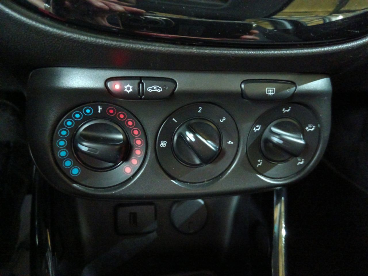 Foto Opel Adam 16