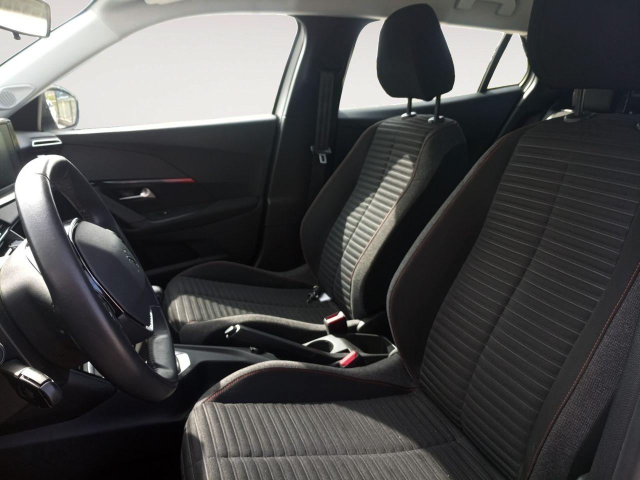Foto Peugeot 2008 8