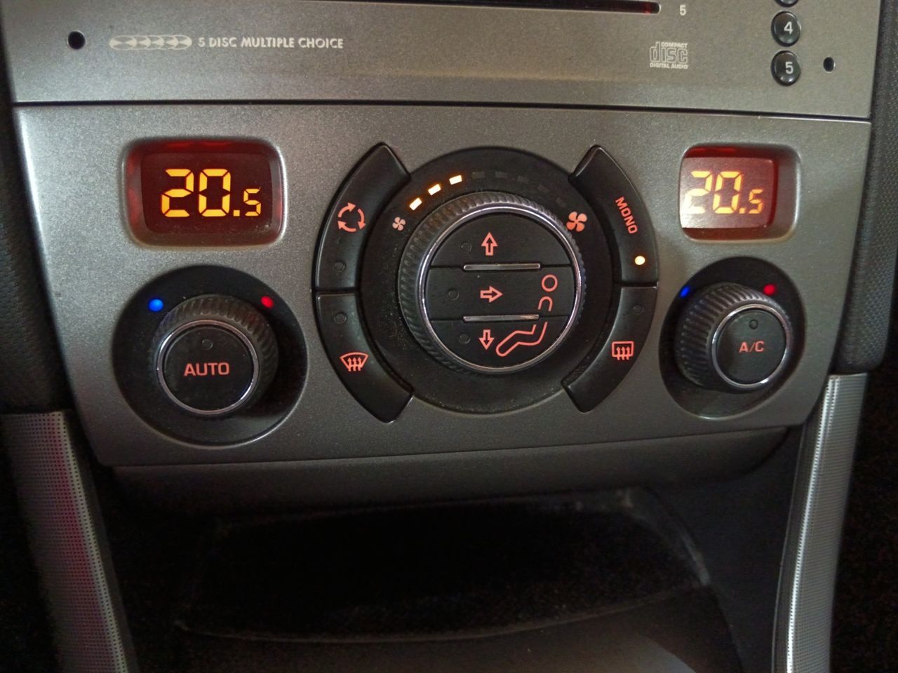 Foto Peugeot 308 15