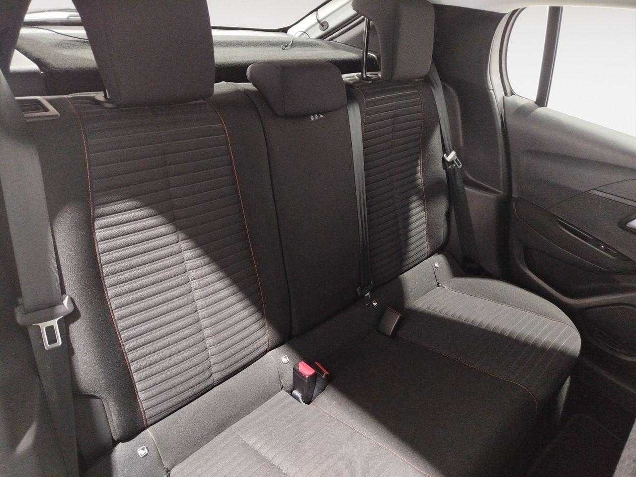 Foto Peugeot 208 9