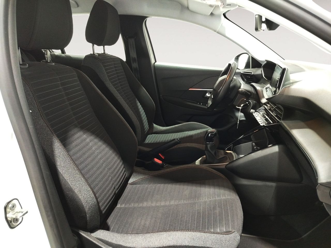 Foto Peugeot 208 10