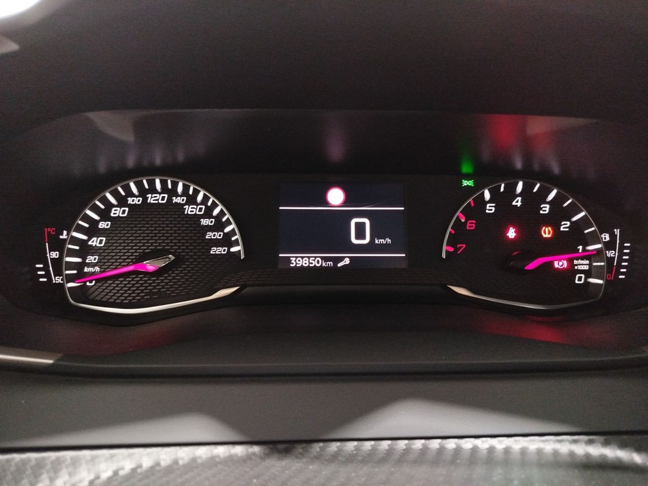 Foto Peugeot 208 13