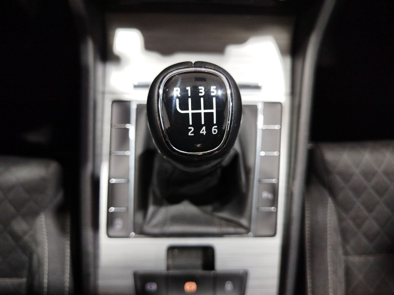 Foto Skoda Superb 12