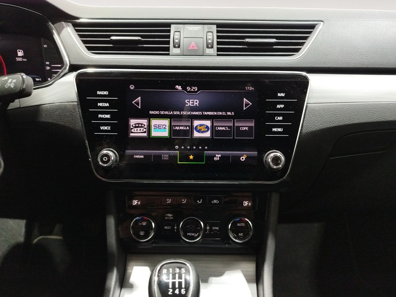 Foto Skoda Superb 14