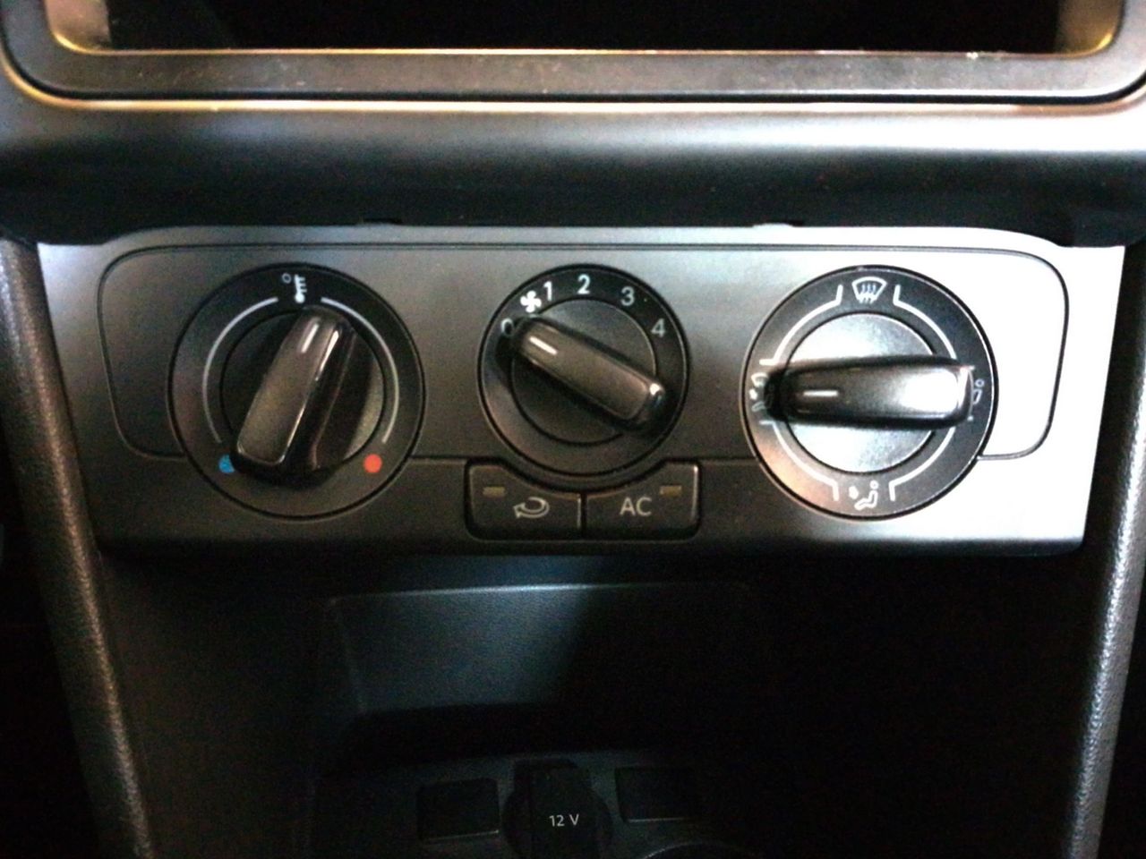 Foto Volkswagen Polo 15