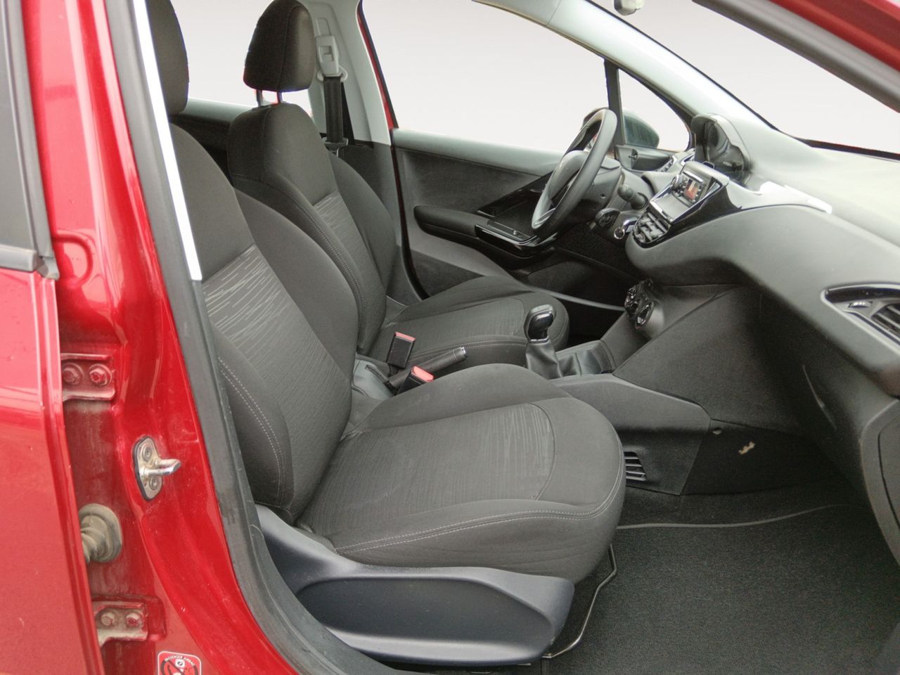 Foto Peugeot 208 10