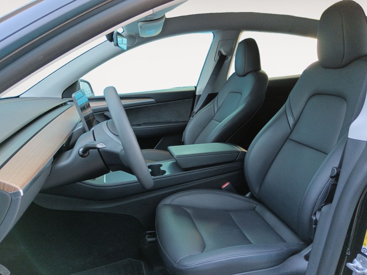 Foto Tesla Model Y 8