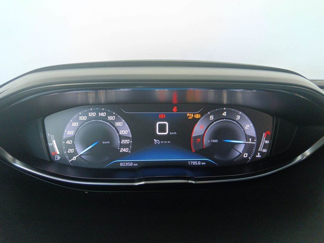 Foto Peugeot 5008 15