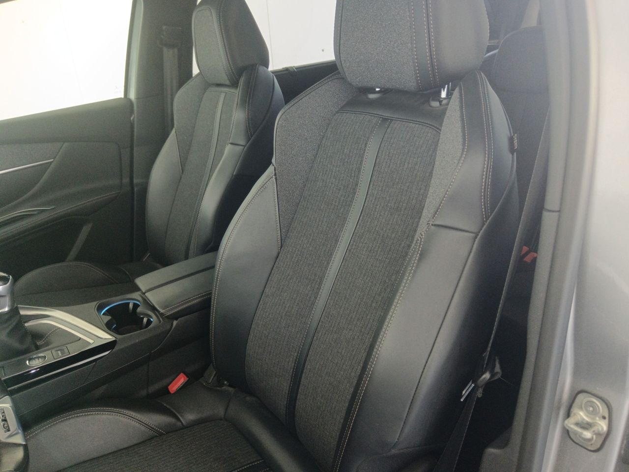 Foto Peugeot 5008 25