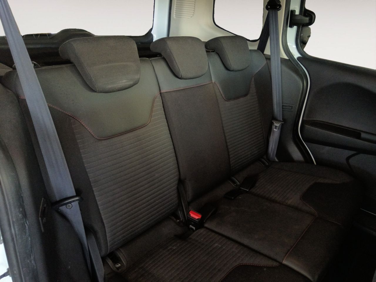 Foto Ford Tourneo Courier 7