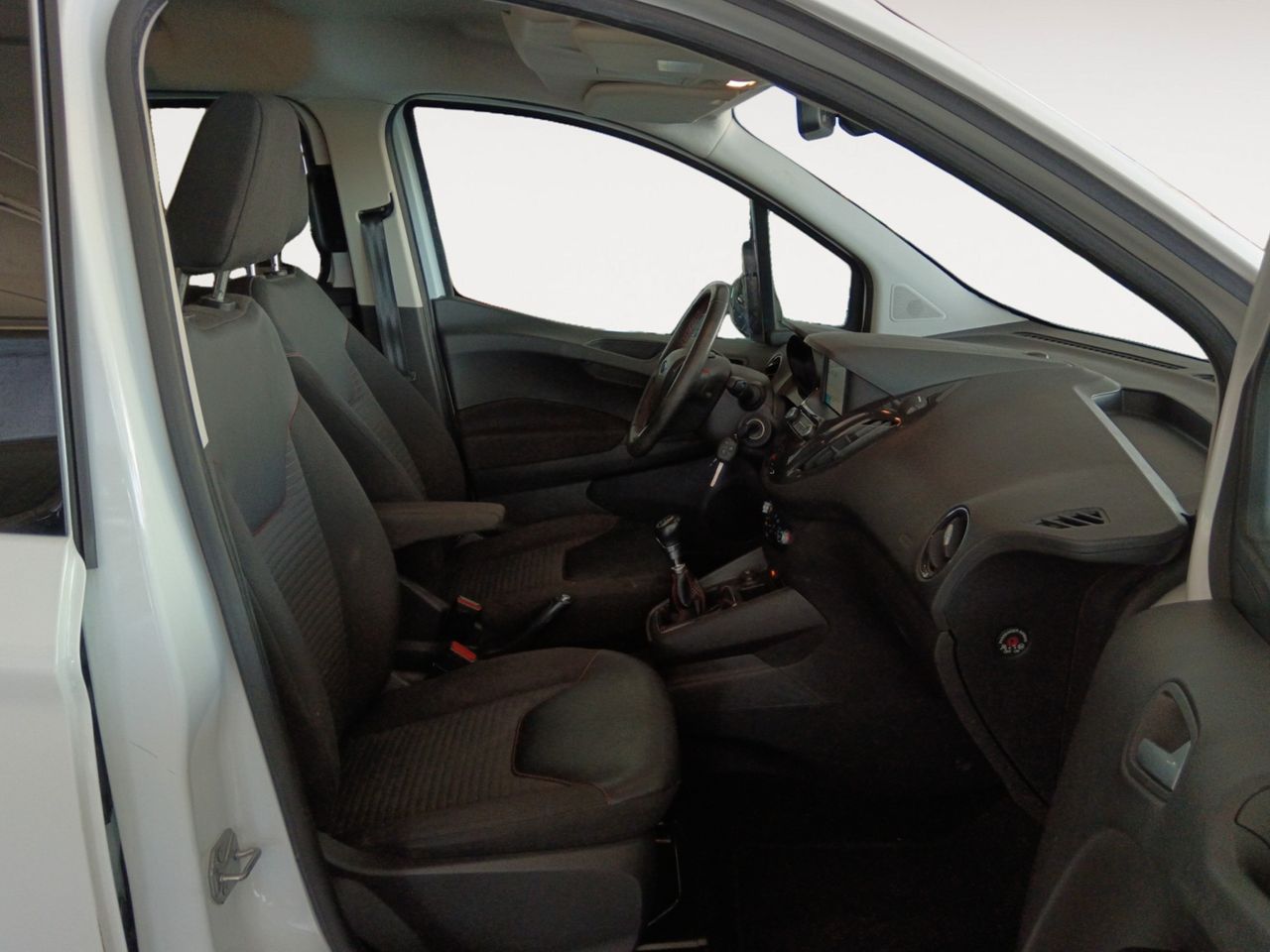 Foto Ford Tourneo Courier 8
