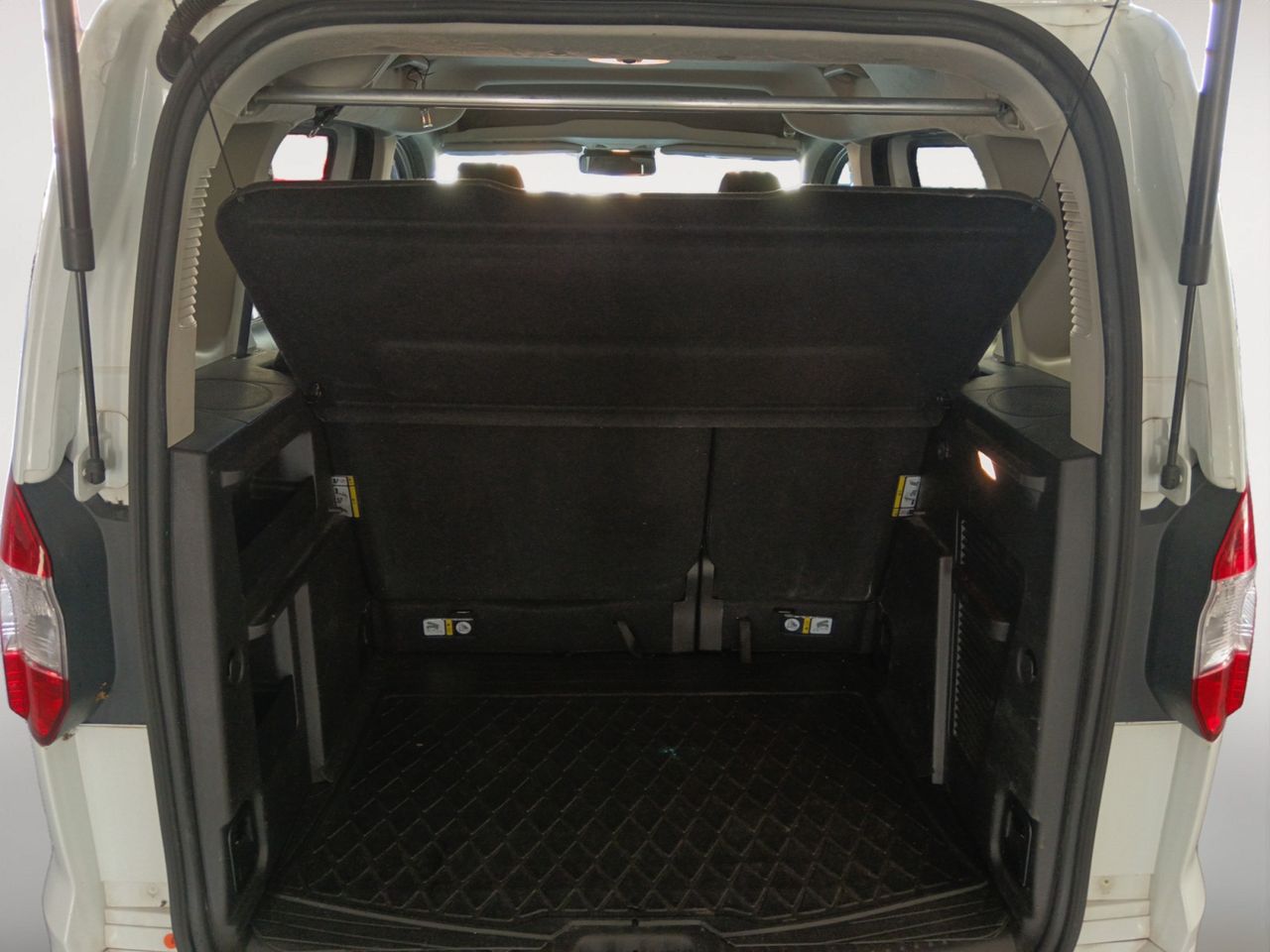 Foto Ford Tourneo Courier 9