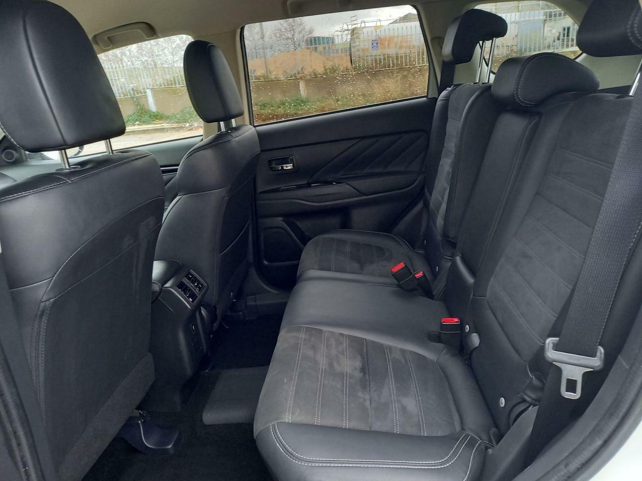 Foto Mitsubishi Outlander 21