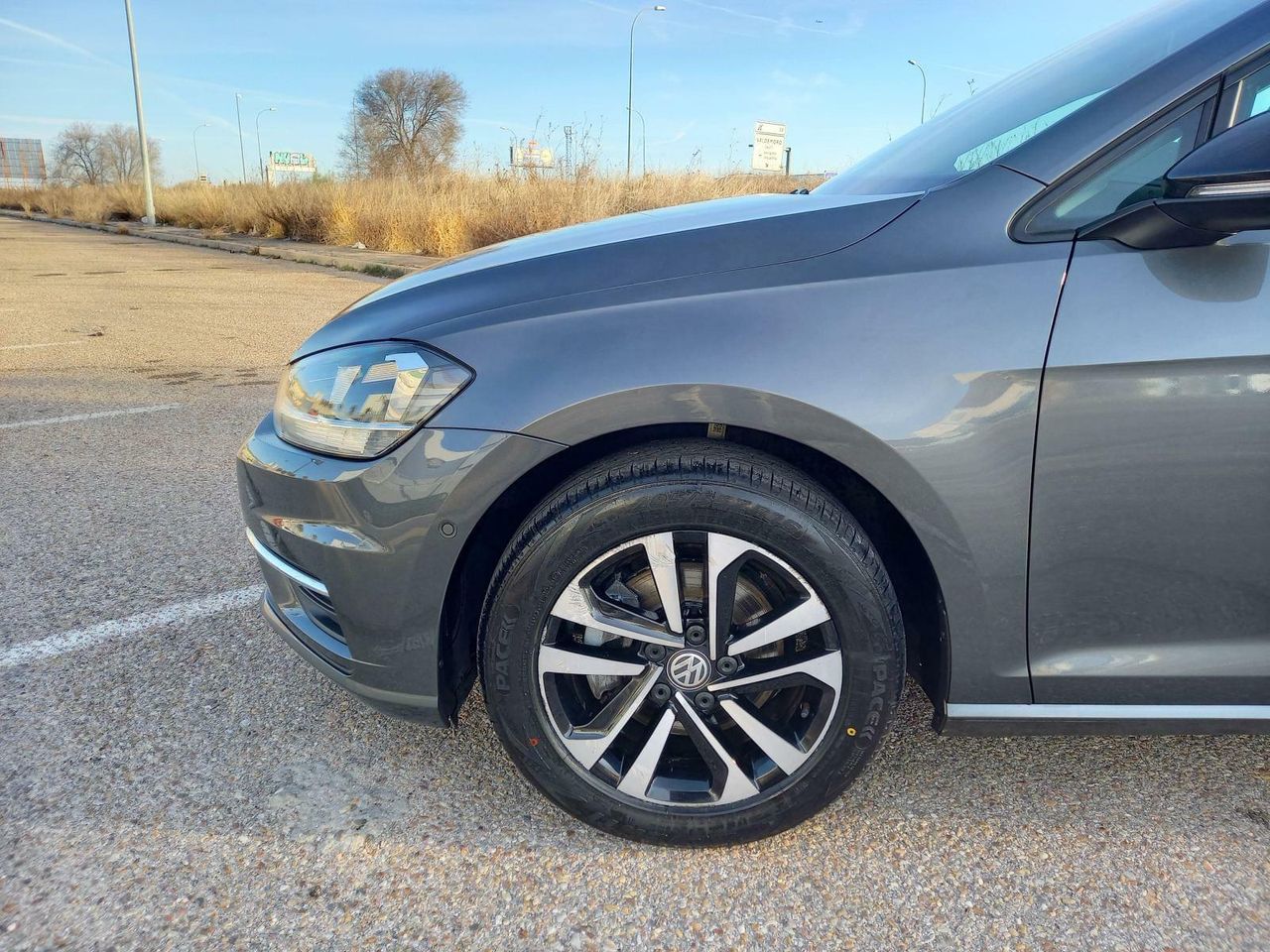 Foto Volkswagen Golf 9