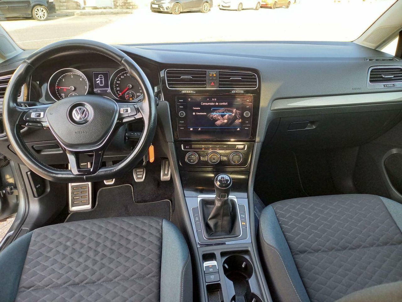 Foto Volkswagen Golf 26