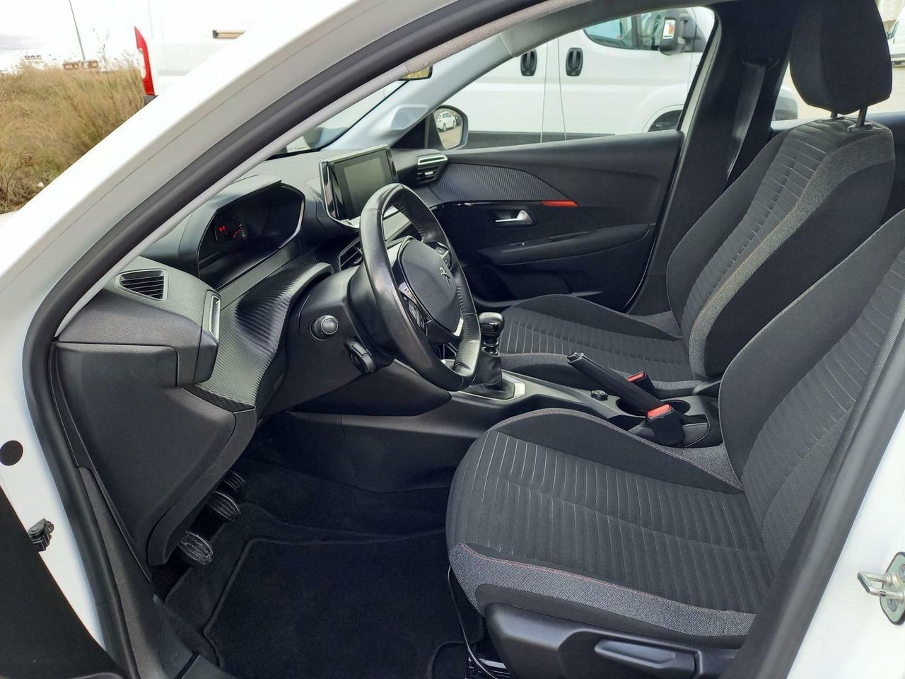 Foto Peugeot 208 10
