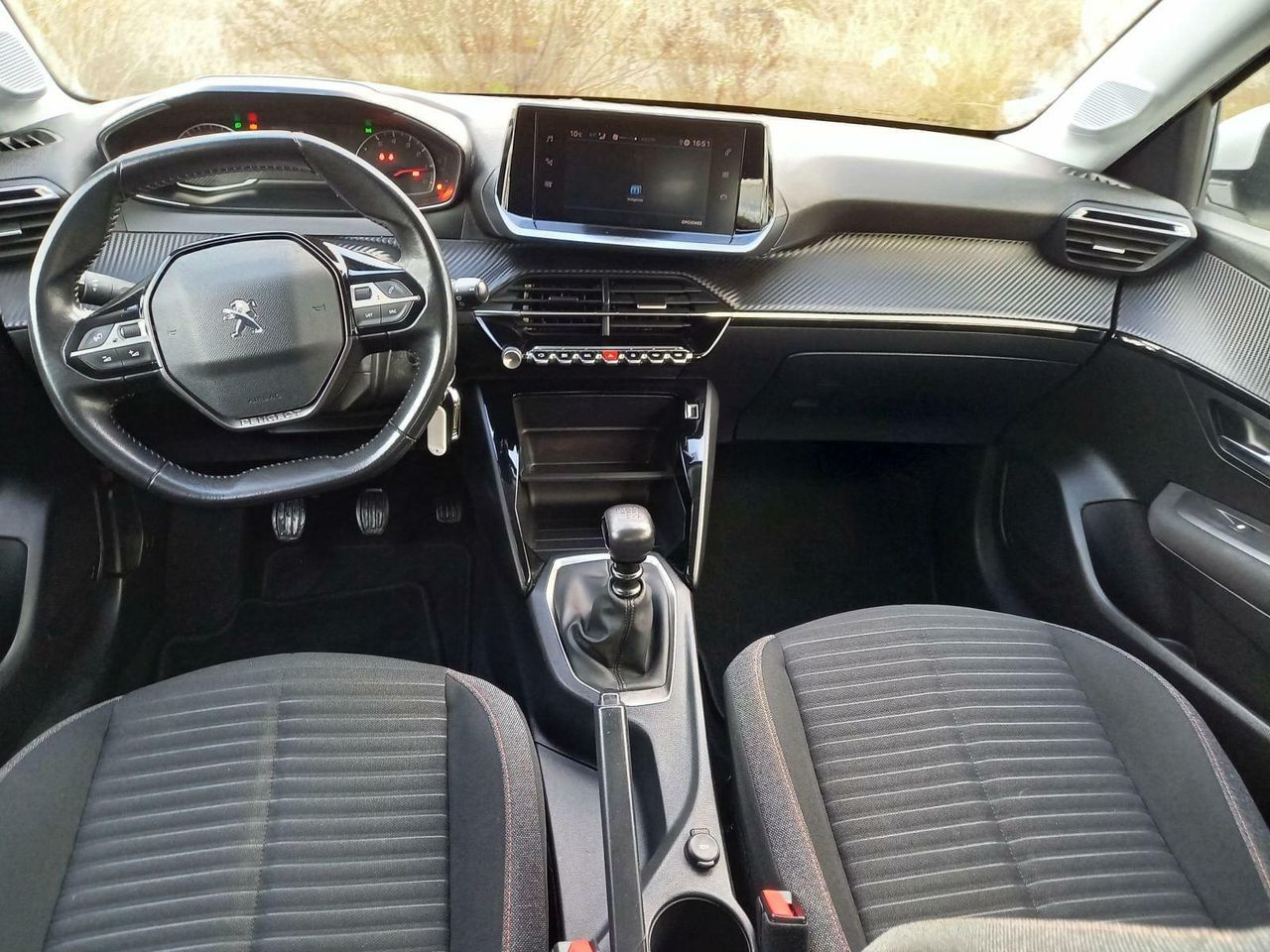 Foto Peugeot 208 24