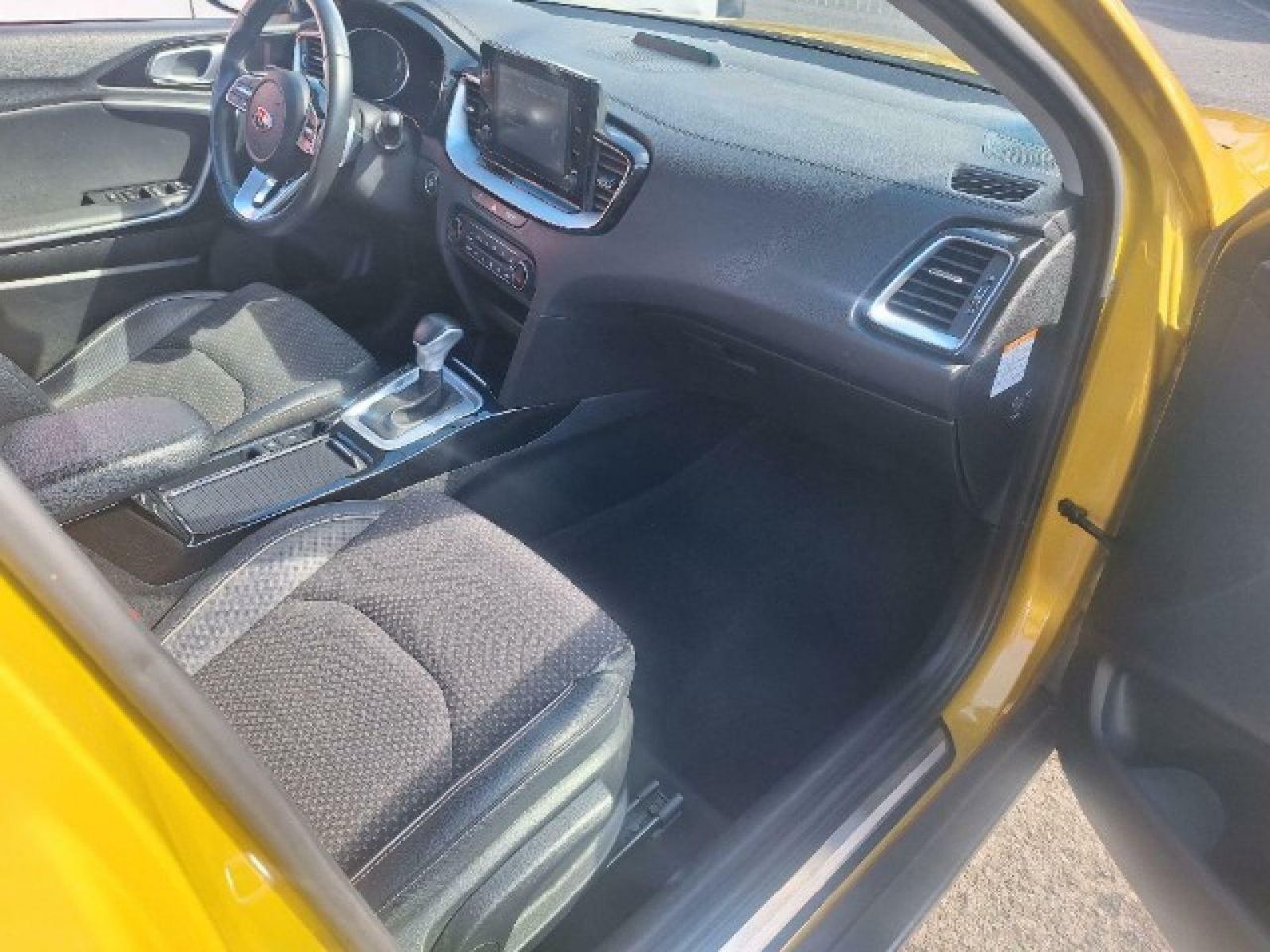 Foto Kia XCeed 4
