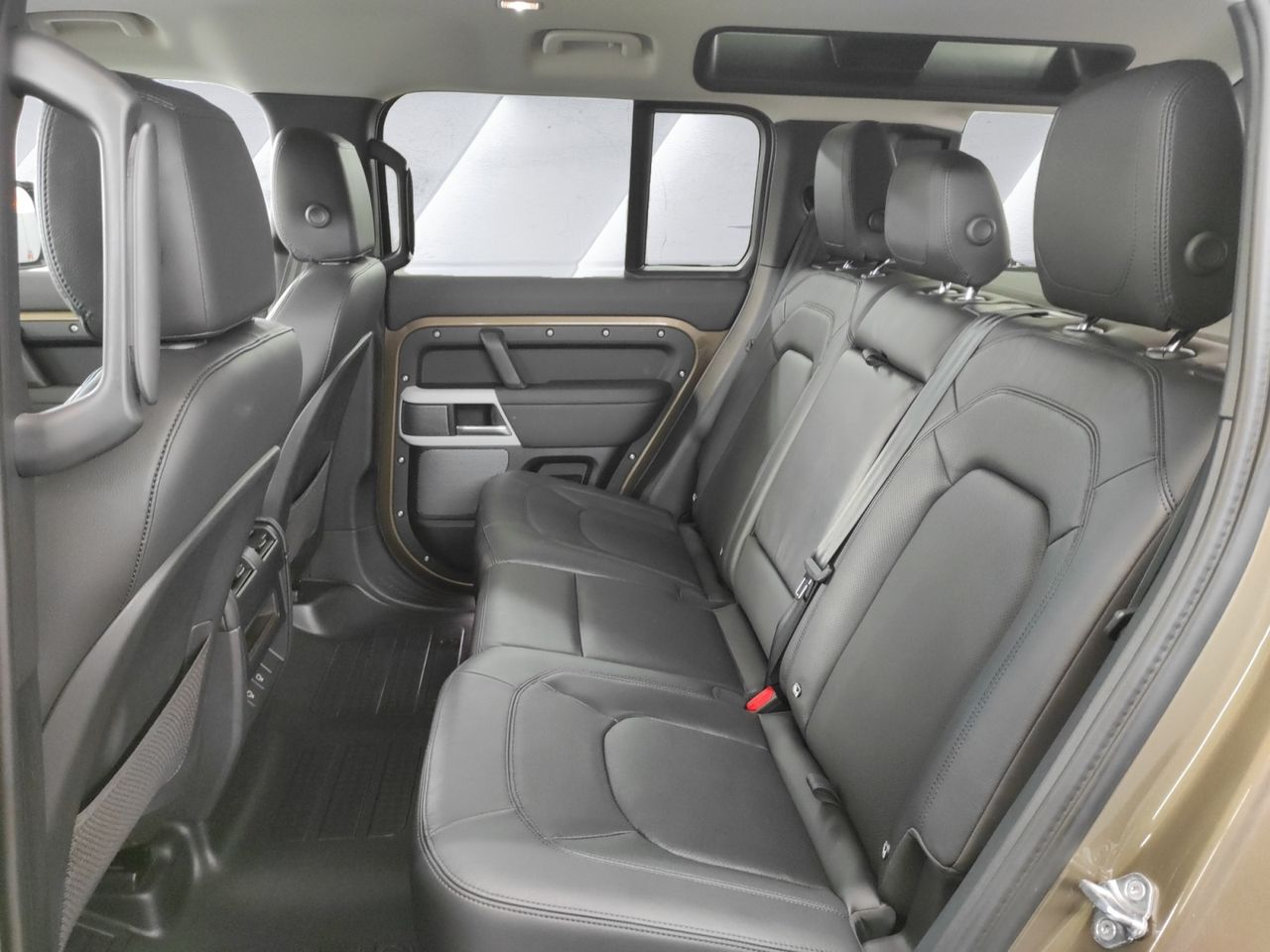 Foto Land-Rover Defender 16